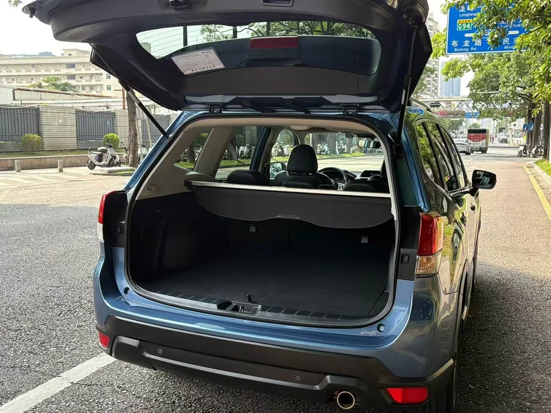 Subaru Forester — фото 5