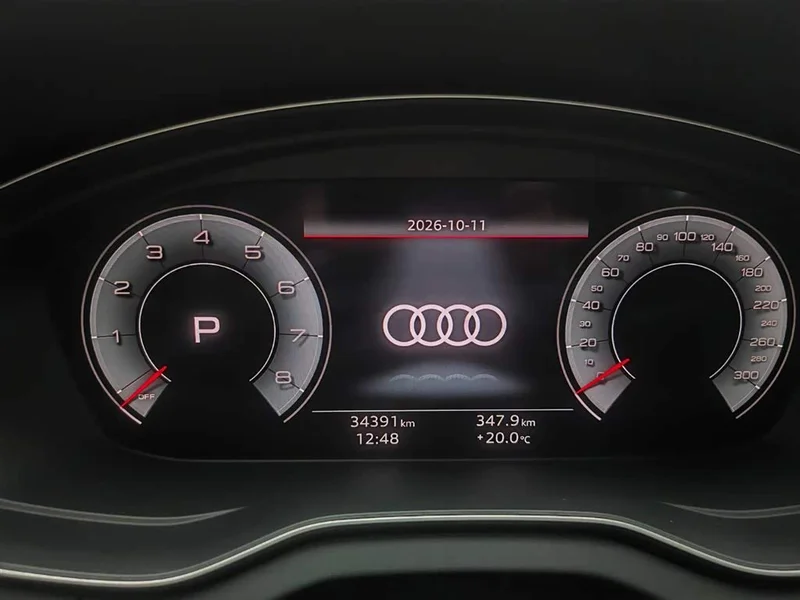 Audi Q5L — фото 12
