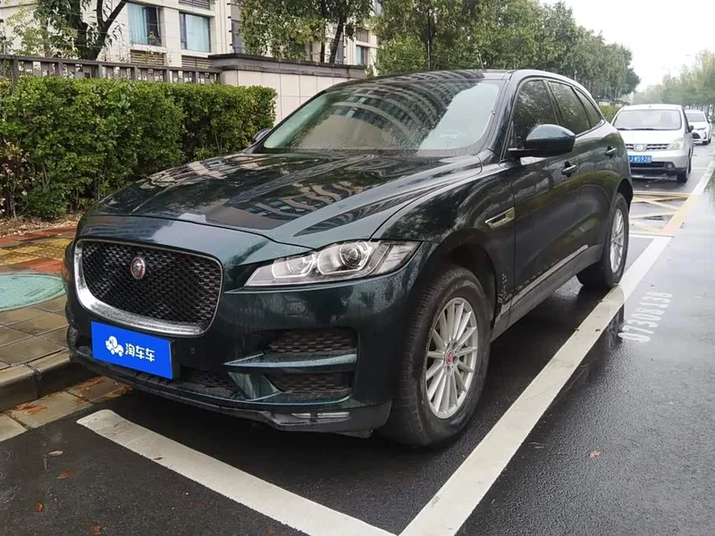 Jaguar F-PACE — фото 1