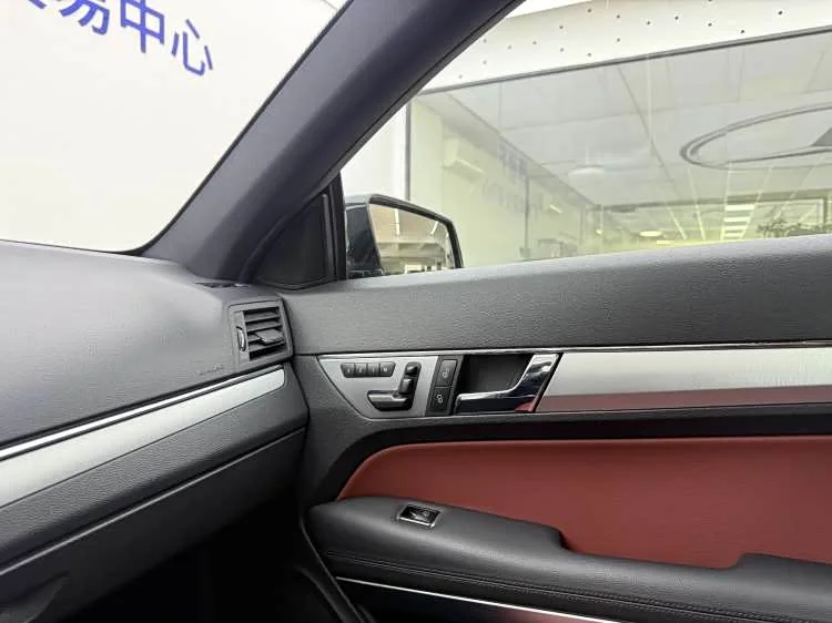 Mercedes-Benz E-Class (Imported) — фото 17