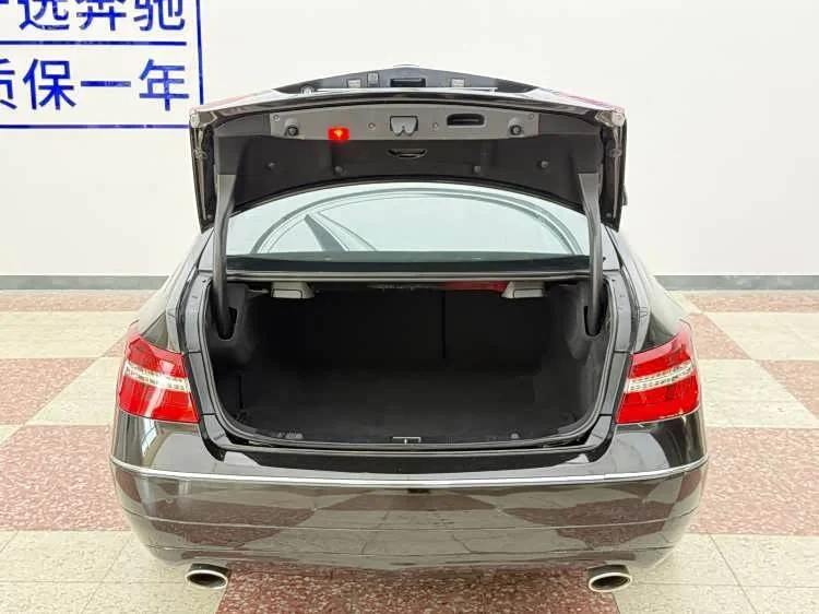 Mercedes-Benz E-Class (Imported) — фото 26