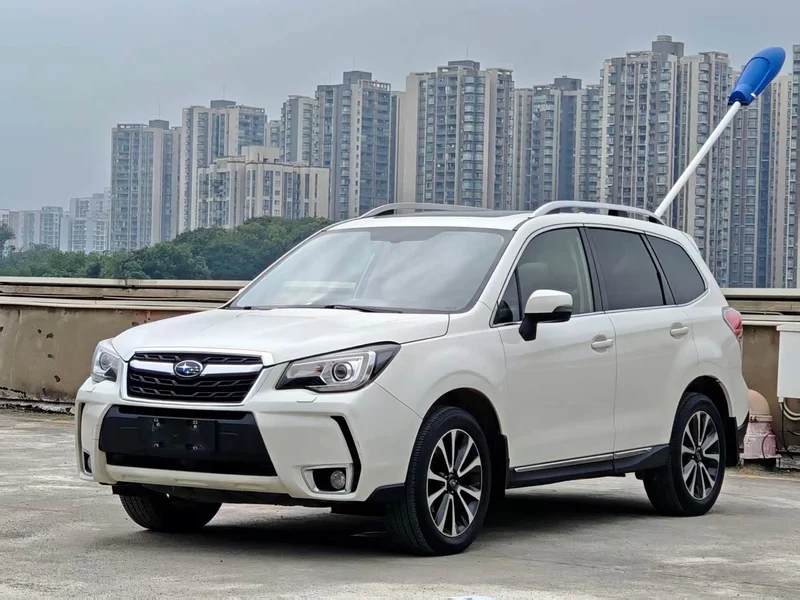 Subaru Forester — фото 1