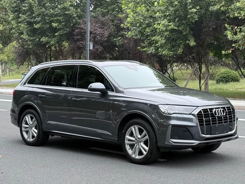 Audi Q7 — фото 3
