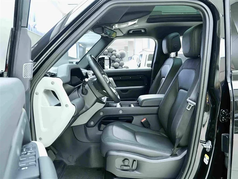 Land Rover Defender — фото 11
