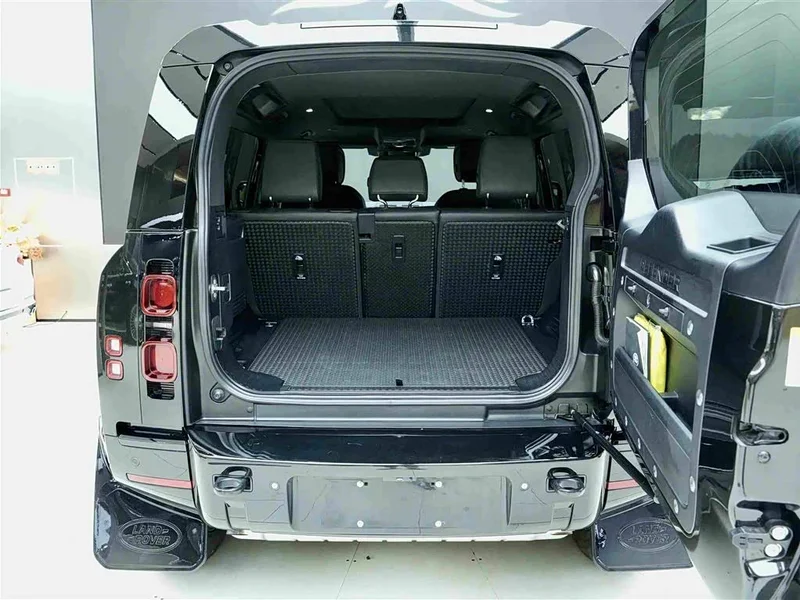 Land Rover Defender — фото 23