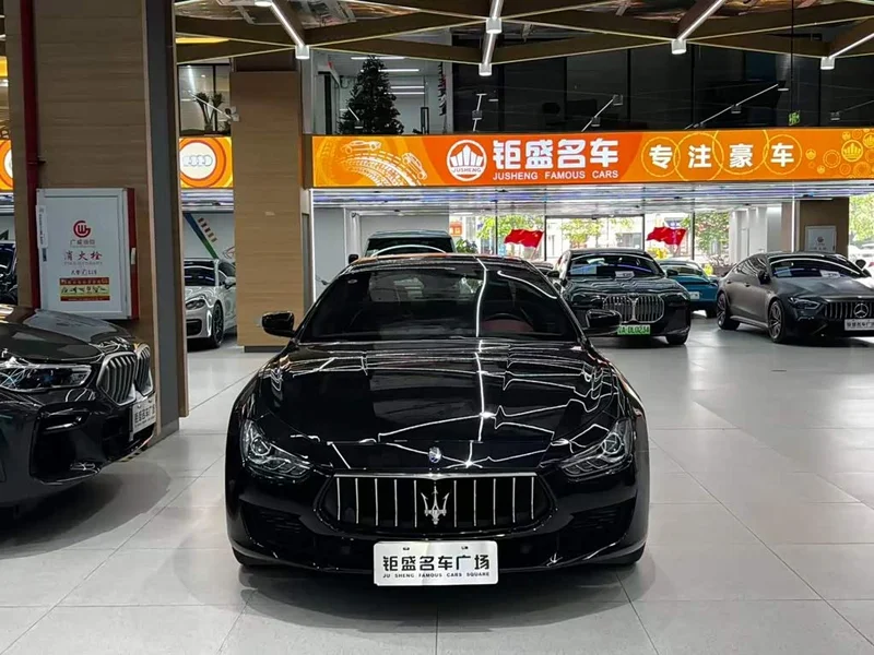 Maserati Ghibli — фото 15
