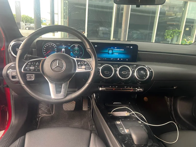 Mercedes-Benz A-Class — фото 16