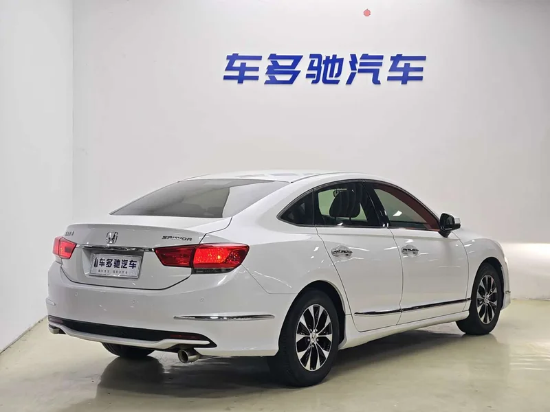 Honda Spirior — фото 7