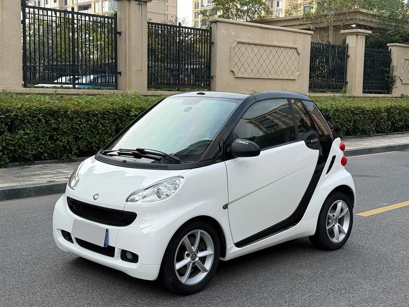Smart Fortwo — фото 1