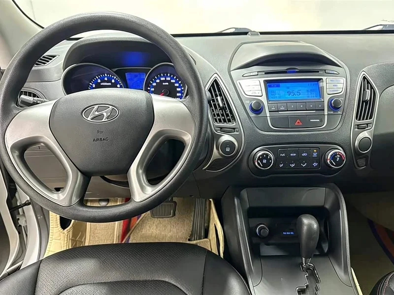 Hyundai ix35 — фото 11