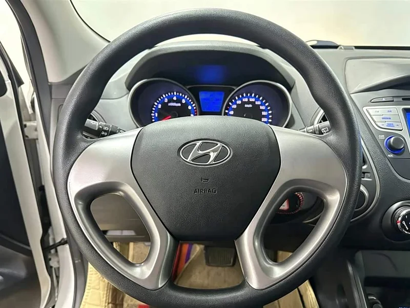 Hyundai ix35 — фото 12
