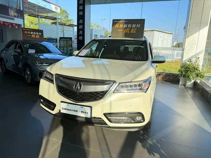 Acura MDX — фото 1