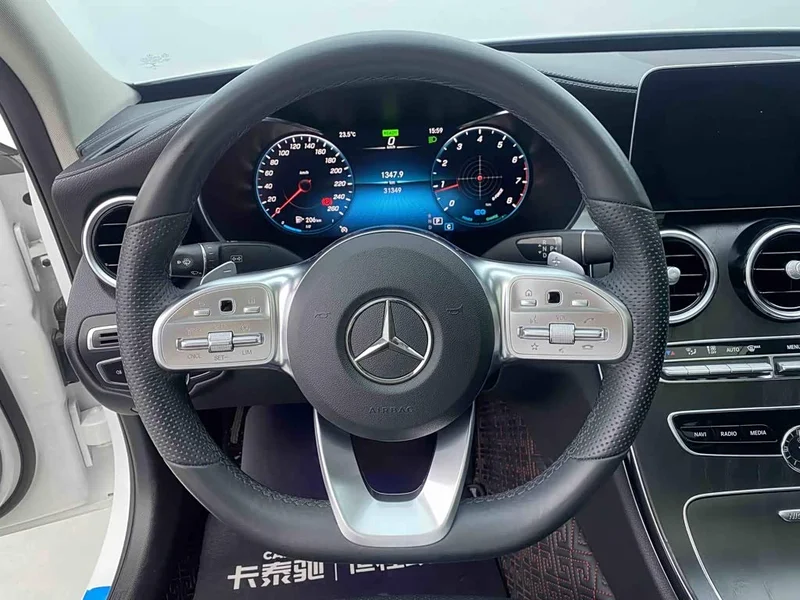 Mercedes-Benz C-Class — фото 18