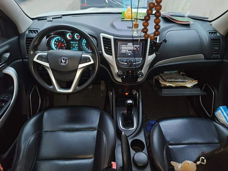 Changan CS35 — фото 10
