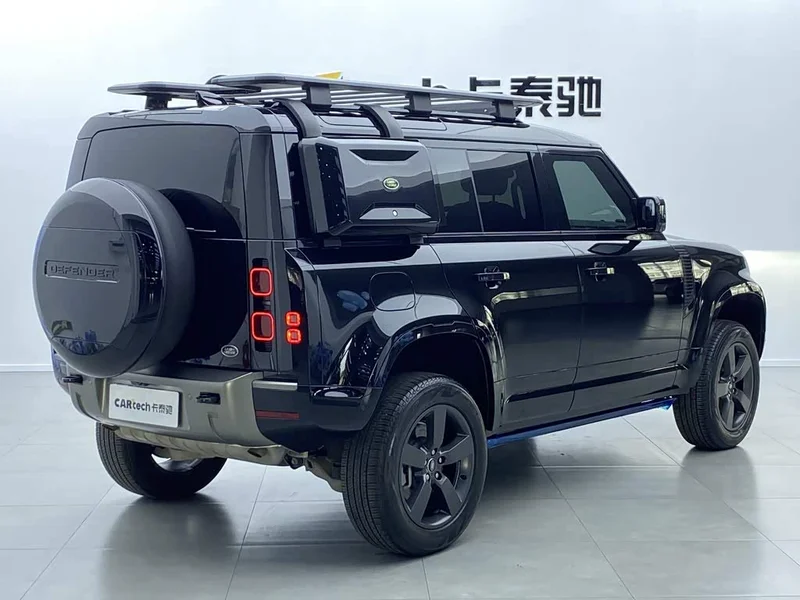 Land Rover Defender — фото 11