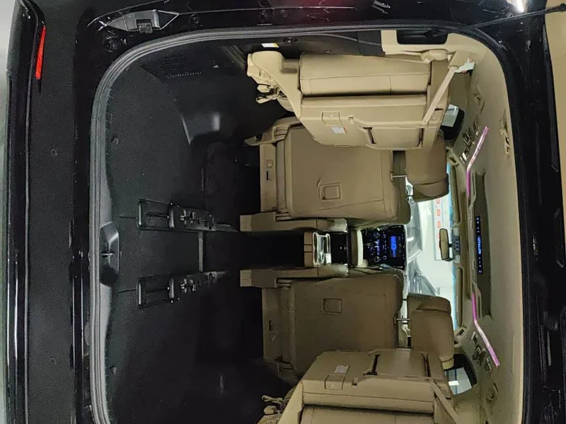 Toyota Alphard — фото 7