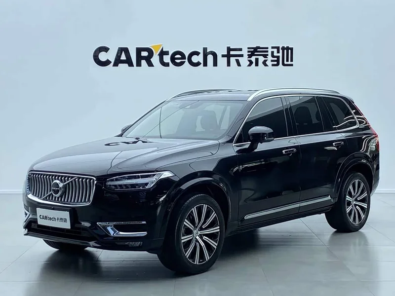 Volvo XC90 — фото 1