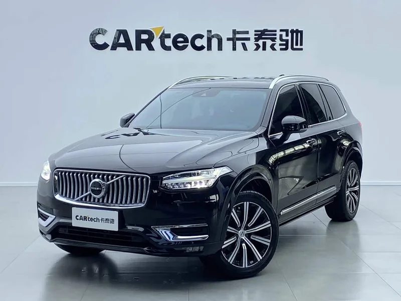 Volvo XC90 — фото 11
