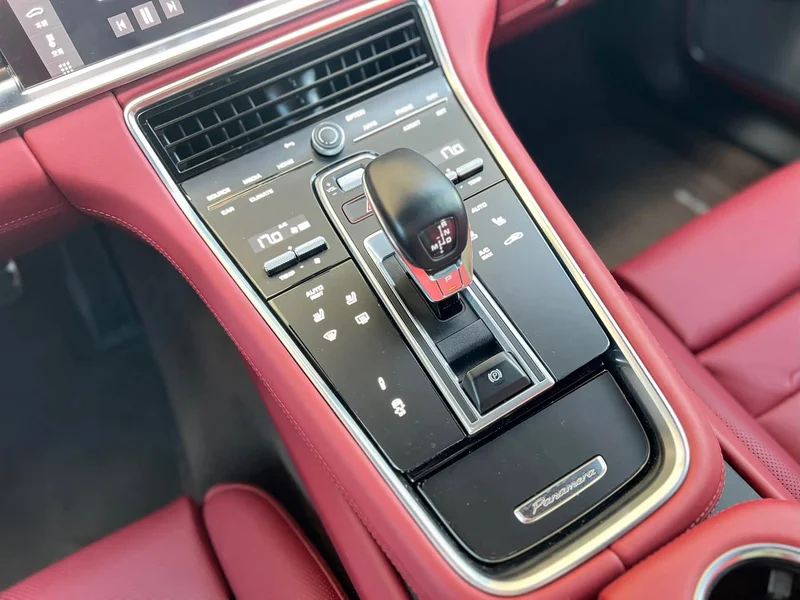Porsche Panamera — фото 19