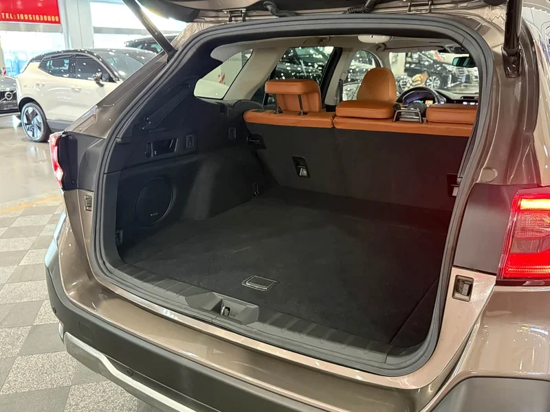 Subaru Outback — фото 16