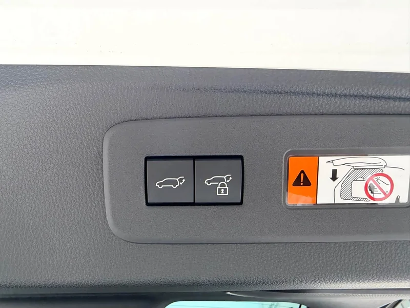 Toyota Prado — фото 16