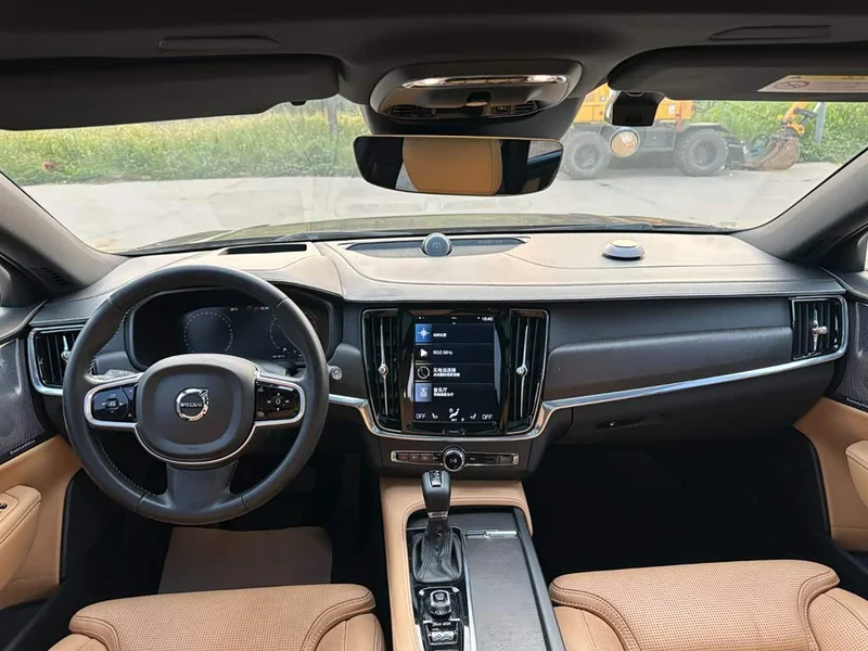 Volvo V90 — фото 19