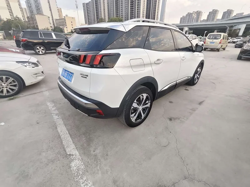 Peugeot 4008 — фото 13