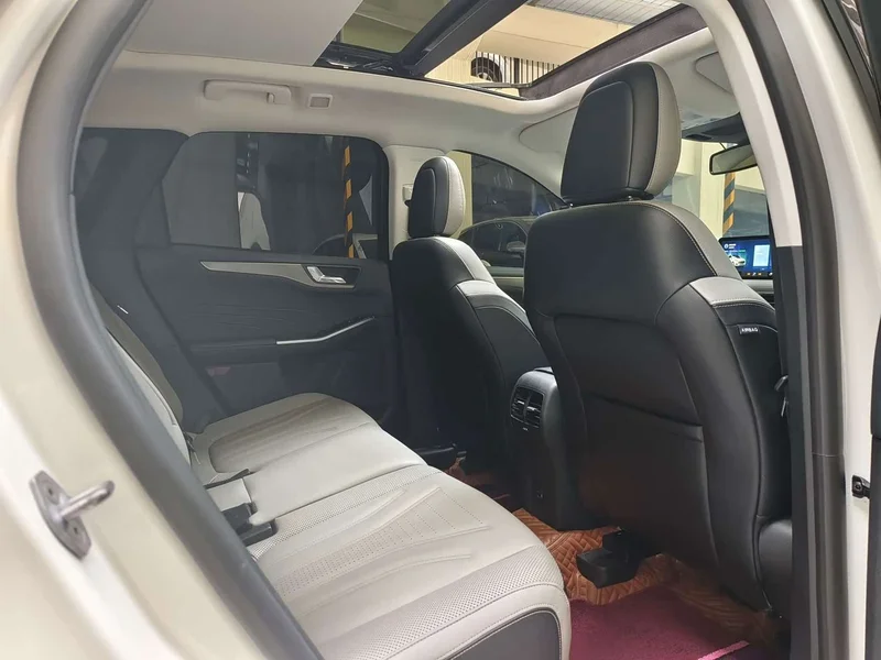 Ford Edge — фото 13