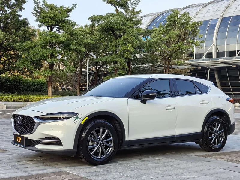 Mazda CX-4 — фото 1
