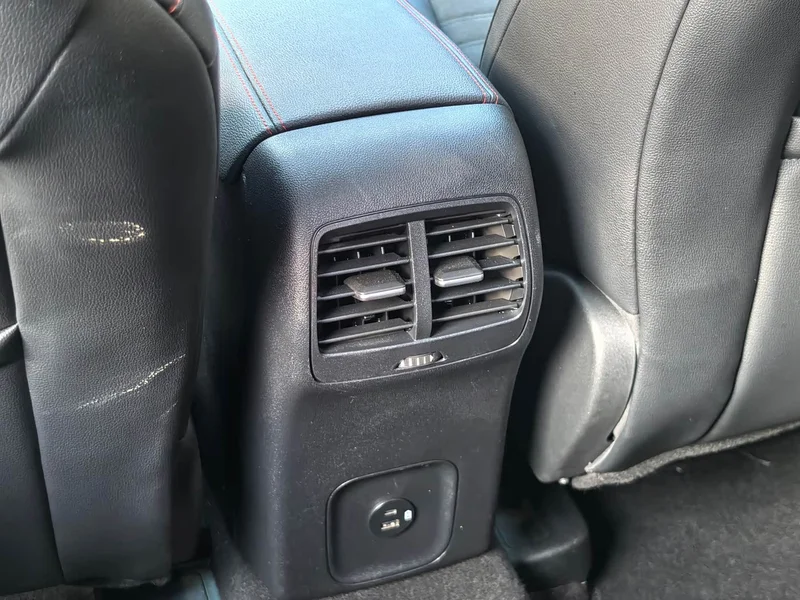 Ford Edge — фото 10