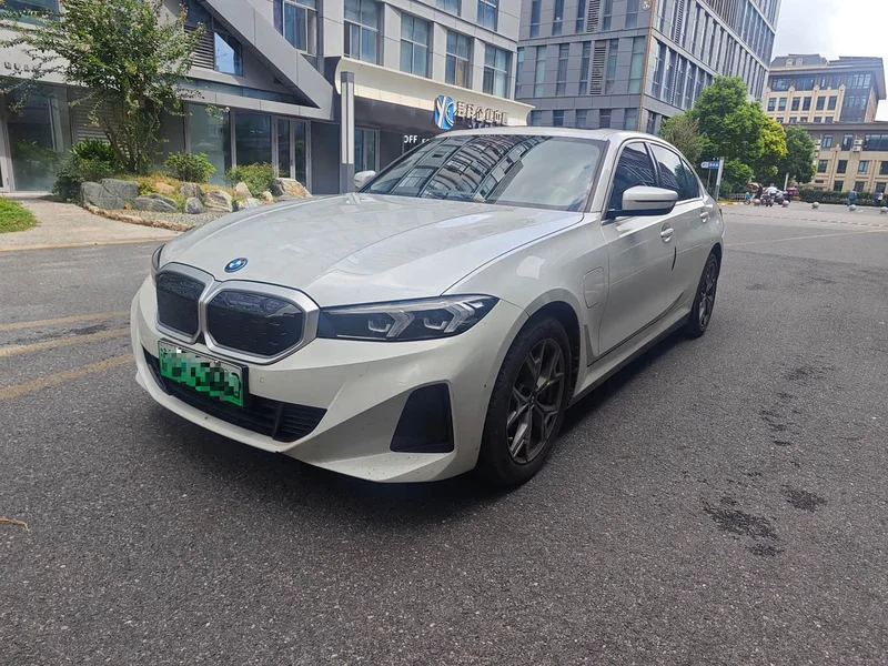 BMW i3 — фото 1