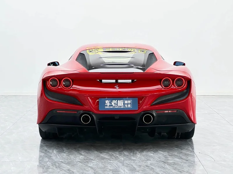 Ferrari F8 — фото 5
