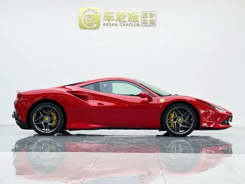 Ferrari F8 — фото 7