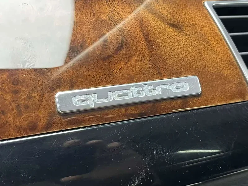 Audi A8 — фото 17