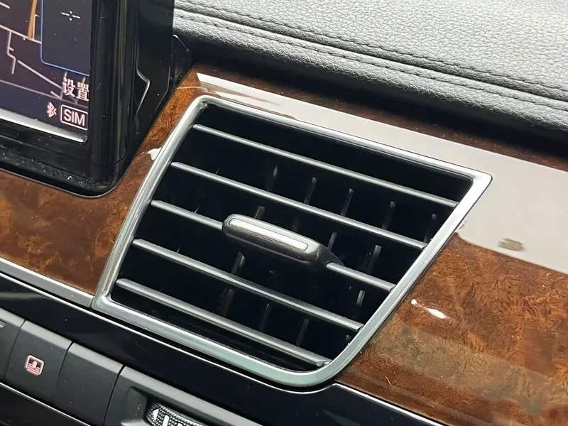 Audi A8 — фото 22
