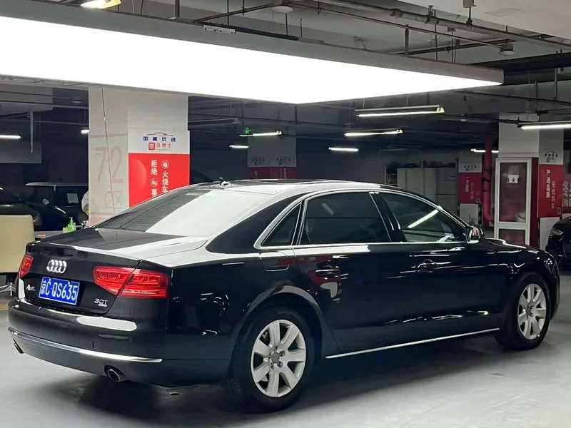 Audi A8 — фото 3