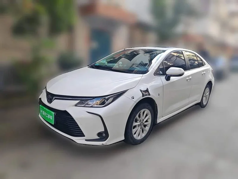 Toyota Corolla — фото 1