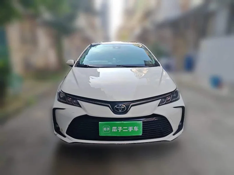 Toyota Corolla — фото 2