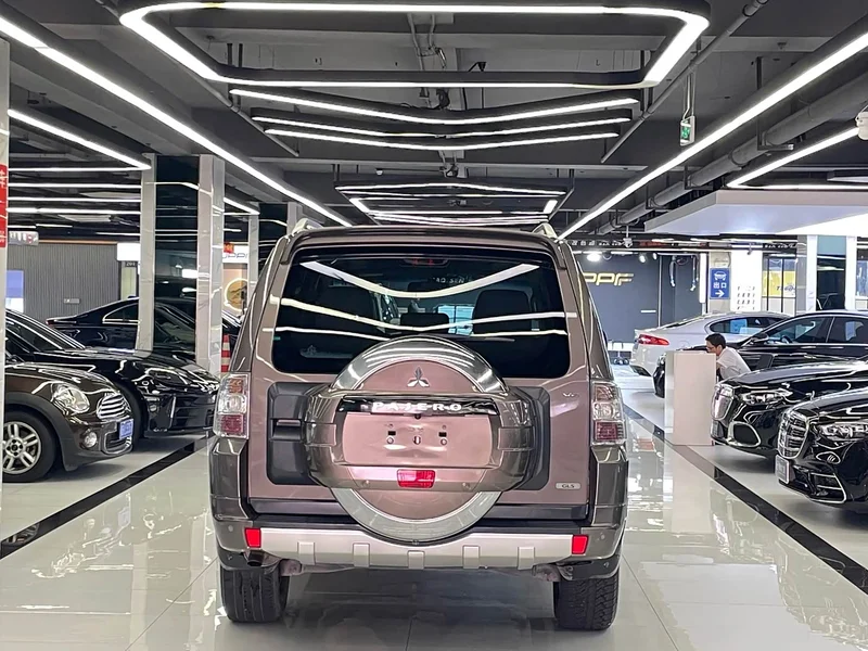 Mitsubishi Pajero (Imported) — фото 53
