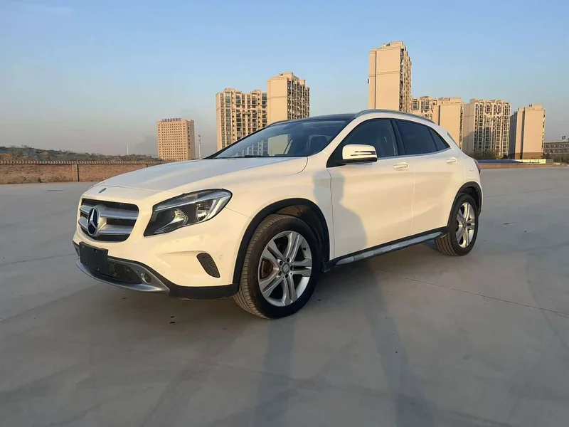 Mercedes-Benz GLA — фото 1
