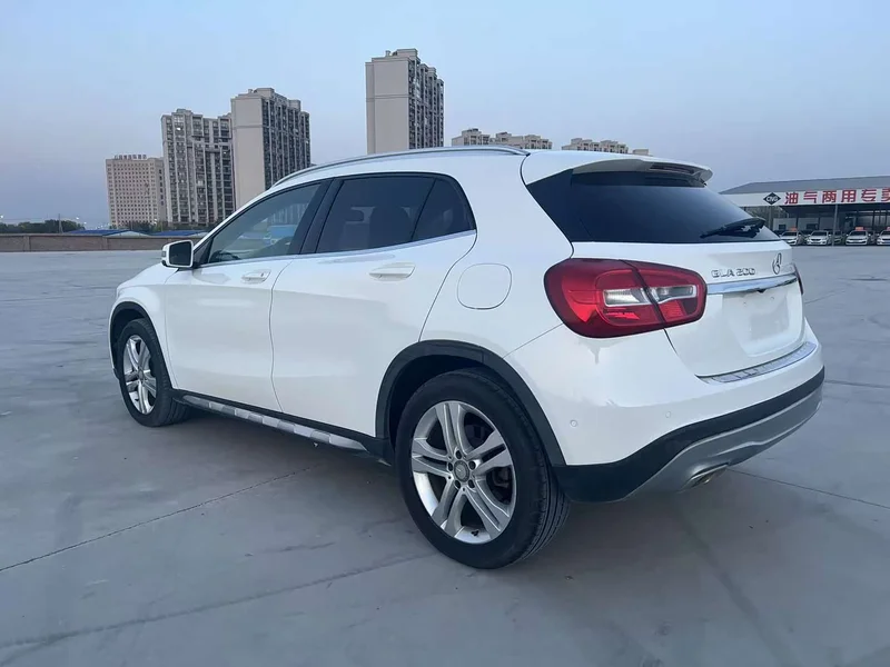 Mercedes-Benz GLA — фото 7