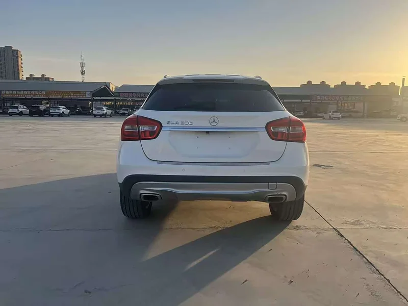 Mercedes-Benz GLA — фото 8