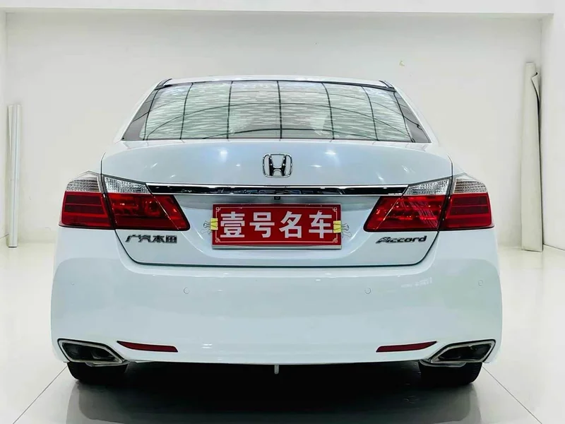 Honda Accord — фото 6