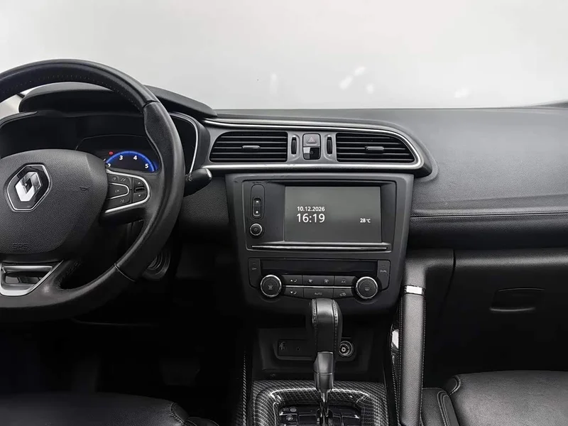 Renault Kadjar — фото 12