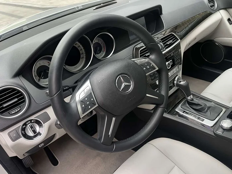 Mercedes-Benz C-Class — фото 13