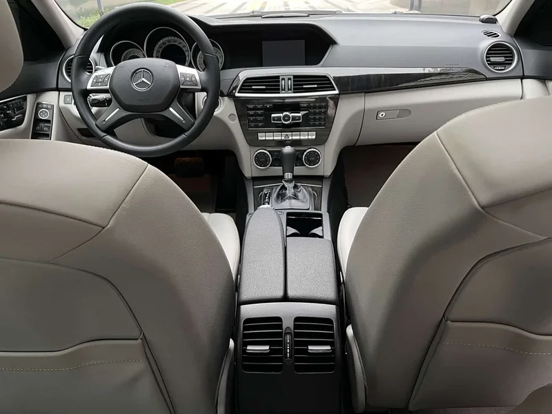 Mercedes-Benz C-Class — фото 18