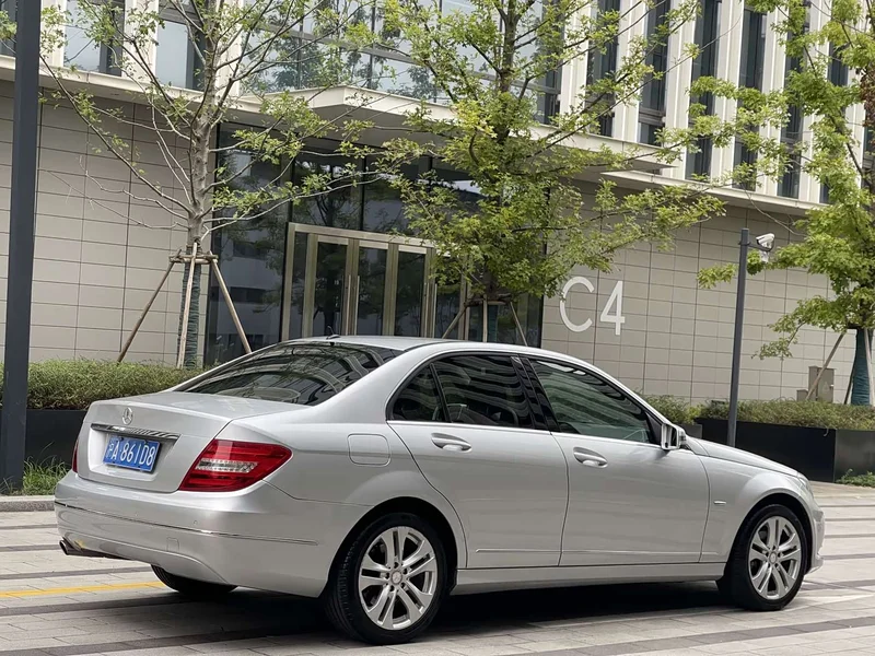 Mercedes-Benz C-Class — фото 4