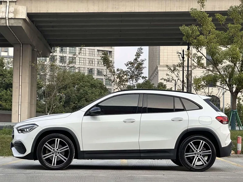 Mercedes-Benz GLA — фото 4