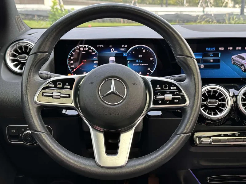 Mercedes-Benz GLA — фото 6