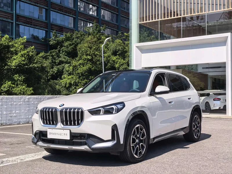 BMW X1 — фото 1